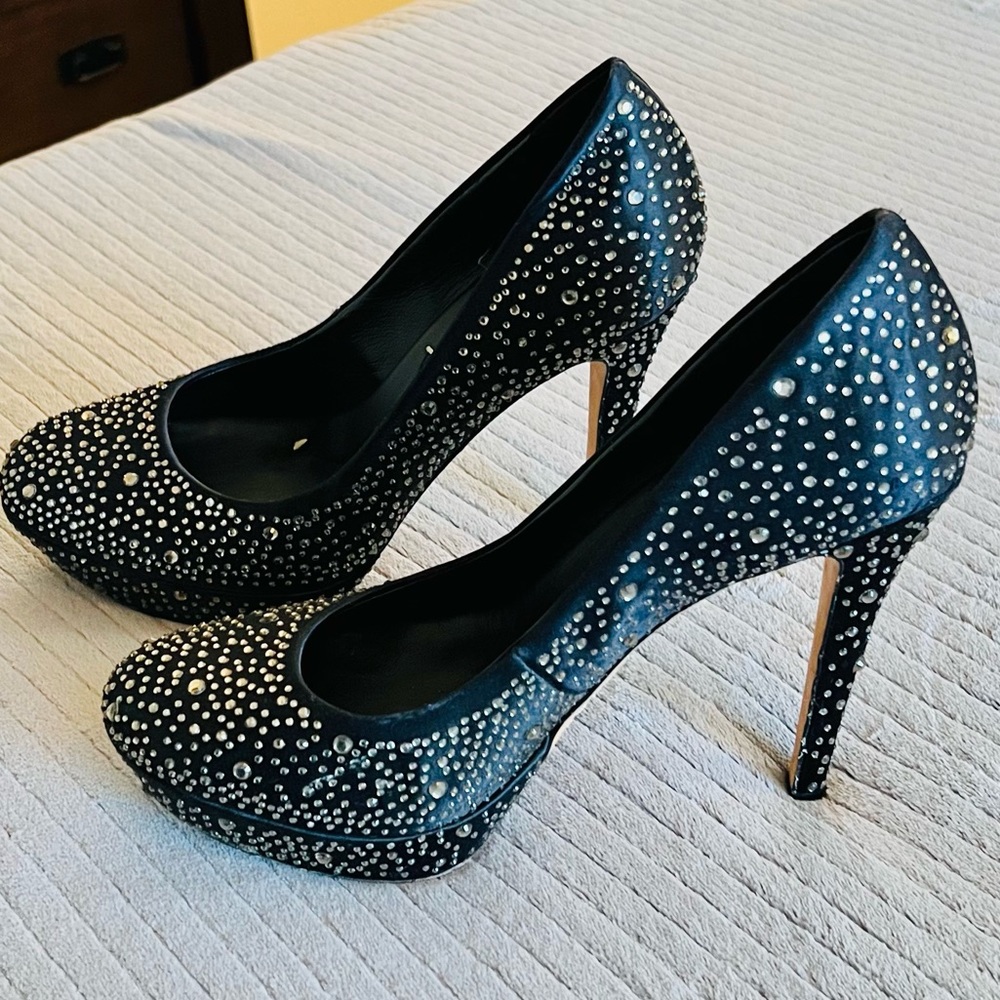 BCBGMAXAZARIA Black Satin & Champagne Rhinestone Round Toe 1"Platform Stilettos - Picture 4 of 9